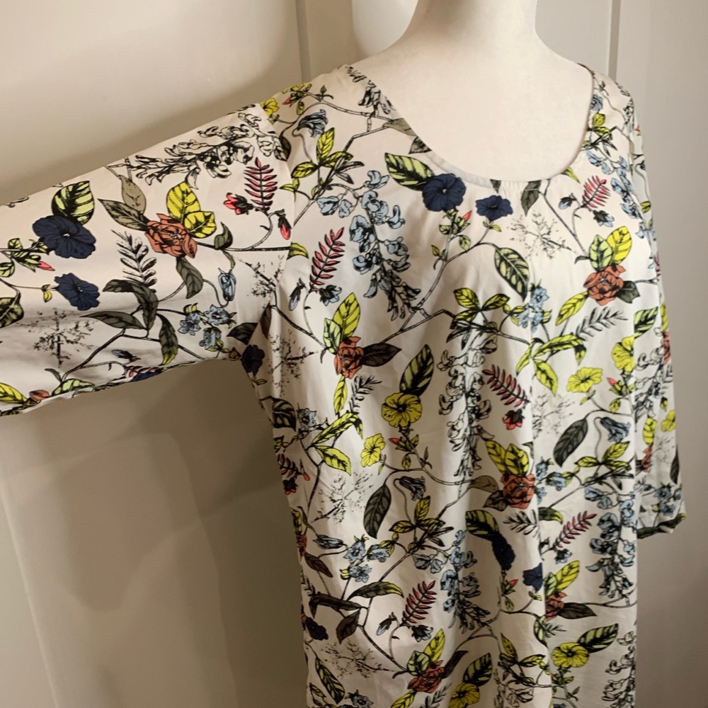 Junarose Flowered Dress, Size 14 - Picture 4 of 7